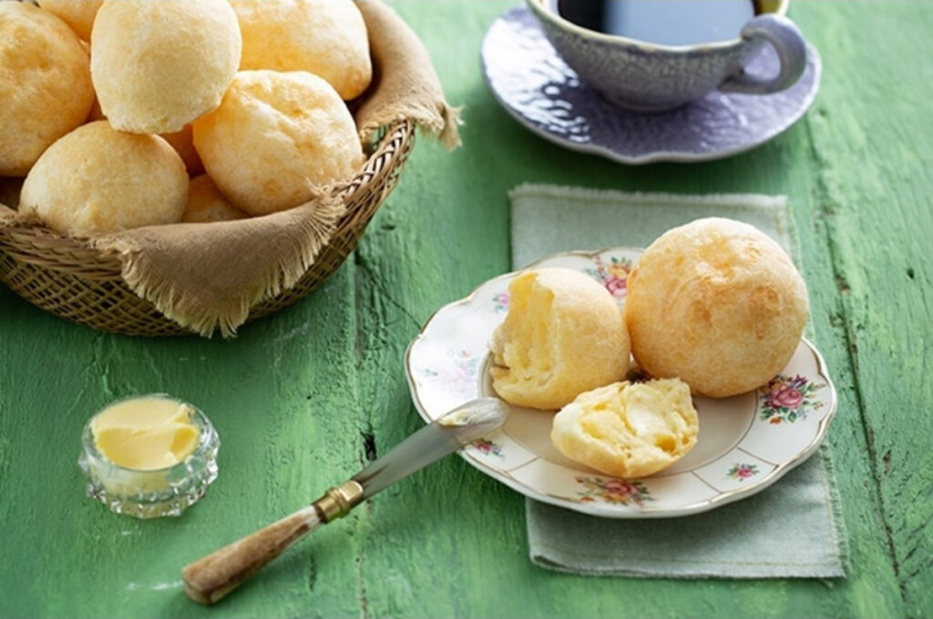 (modelo)Poder fazer o pão de queijo do tamanho e da forma que quiser é massa!